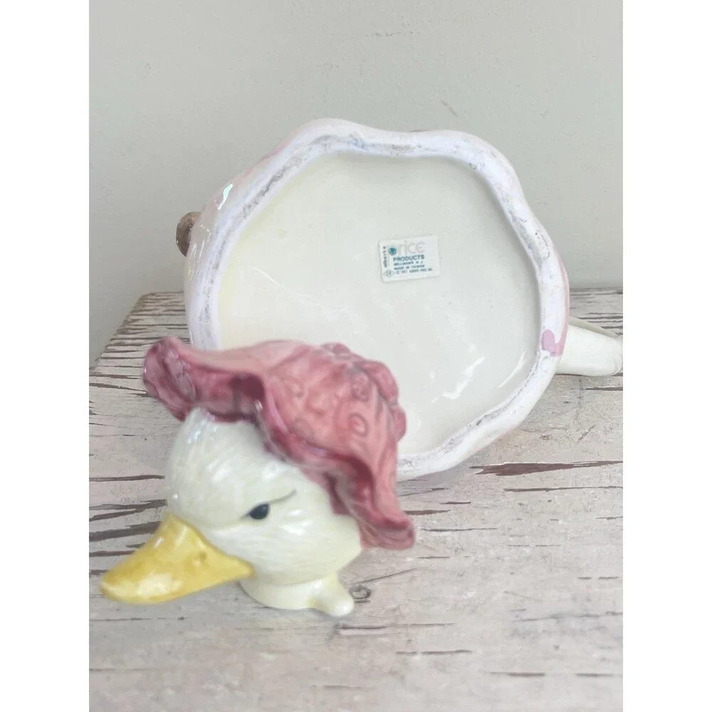 Charming Vintage Beatrix Potter Mother Goose Figurine Teapot / Japan / Cottage